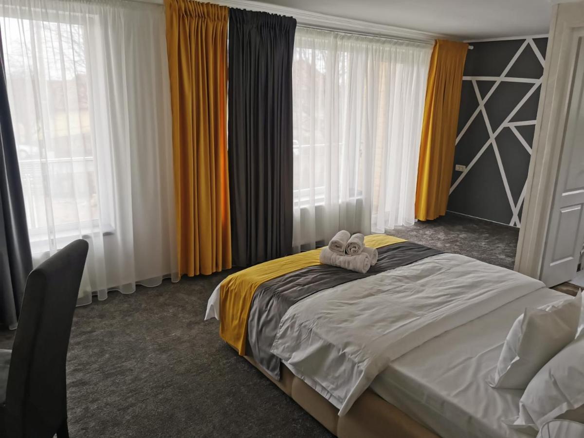 Casa Sonia Hotel Targu Jiu Ngoại thất bức ảnh